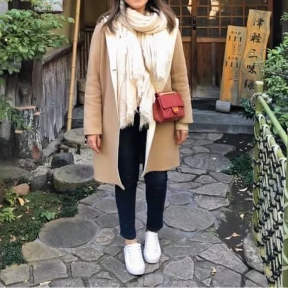 Uniqlo Light Camel Coat with Cream Interior Petite Fit with Hood and pockets - Picture 11 of 16